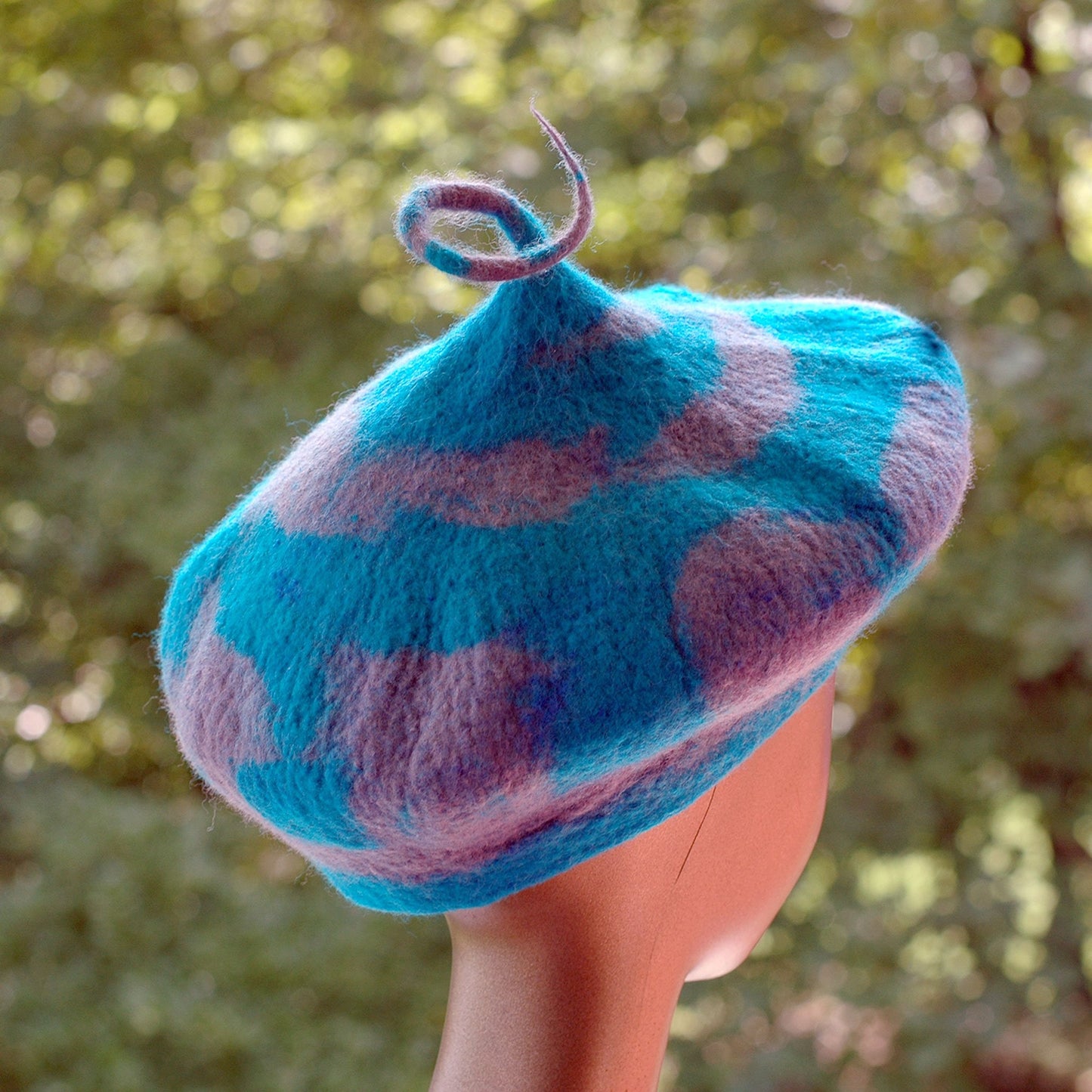 Turquoise and Gray Beret with Curly Stem - back view