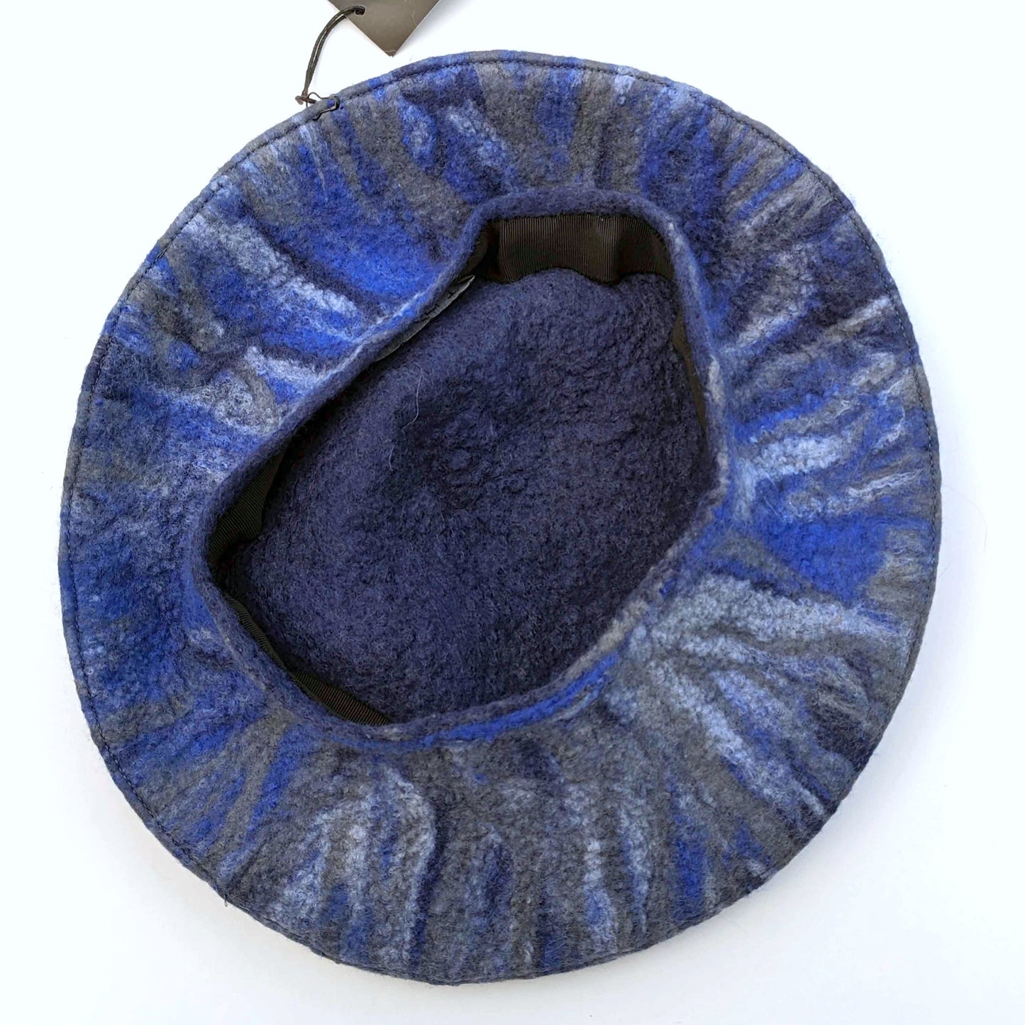 Blue and Gray Curlicue Beret -insideview
