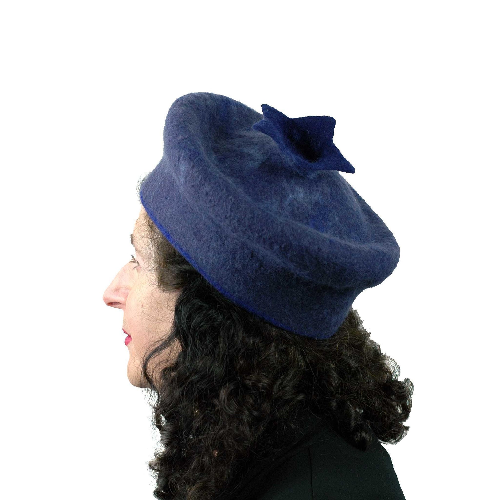 Felted Blueberry Beret - FeltHappiness Hats