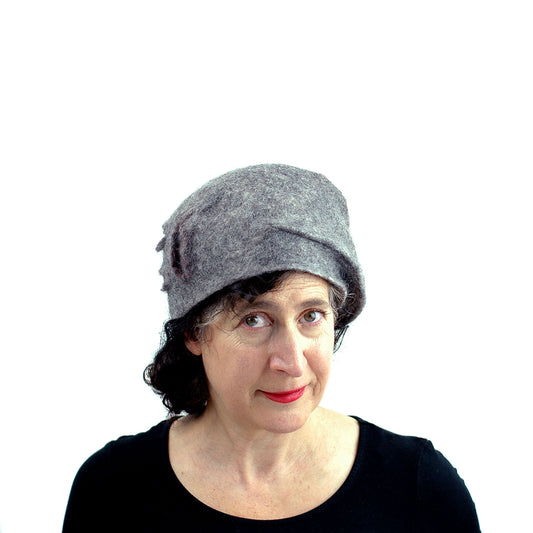 Simple Gray Gotland Wool Beret - front view