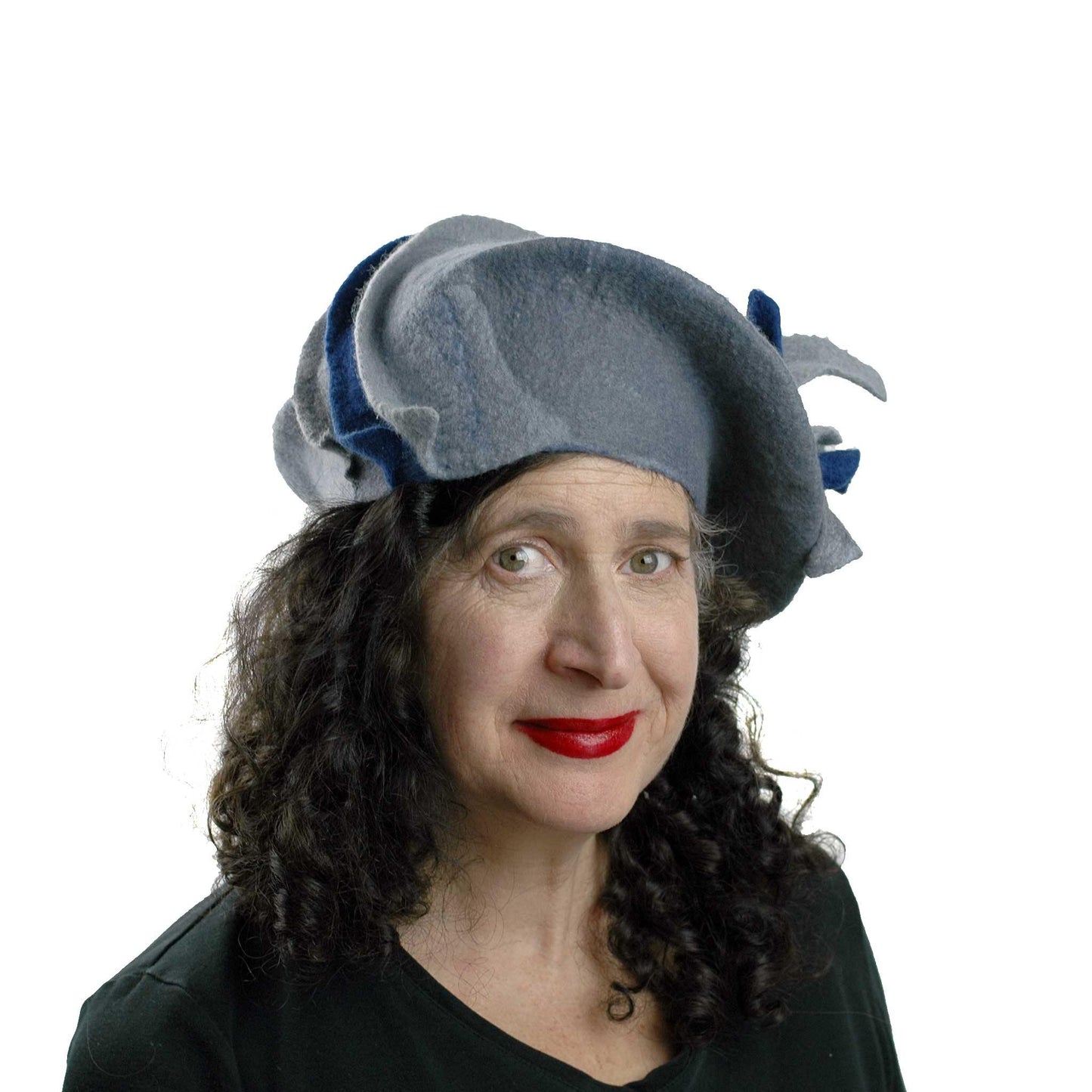 Sculptural Gray Beret with Navy Blue Wave -front view